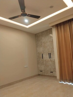 Room in 2 BHK Apartment at Godrej Habitat, Sector 3 – for Sale