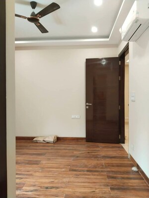 Room in 2 BHK Apartment at Godrej Habitat, Sector 3 – for Sale