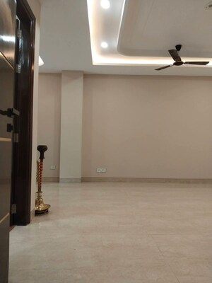 Room in 2 BHK Apartment at Godrej Habitat, Sector 3 – for Sale
