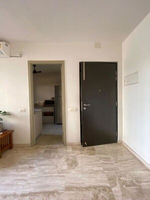 Room in 2 BHK Apartment at Hiranandani Woodpark Apartment, Ghodbunder Road – for Sale