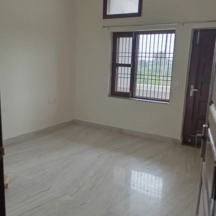Room, shiv-sai-ozone-park 3 Bedroom 1111 Sq.Ft. Apartment In Sector 86 Faridabad 9964063