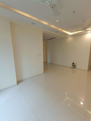 Living Room in 2 BHK Apartment at Chembur – for Rent