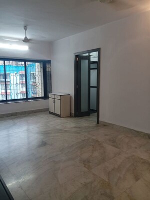 Hall in 2 BHK Apartment at Gypsy Rose Apartment, Andheri West – for Rent