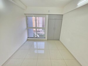 3 BHK Apartment For Rent in Godrej Emerald, Ghodbunder Road