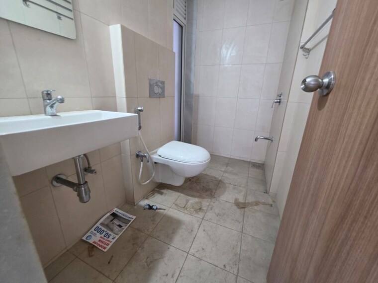 Bathroom, godrej-emerald 3 Bedroom 1044 Sq.Ft. Apartment In Ghodbunder Road Thane 10600267