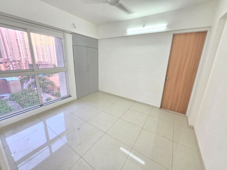 Kitchen, godrej-emerald 3 Bedroom 1044 Sq.Ft. Apartment In Ghodbunder Road Thane 10600267