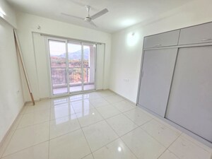 Room in 3 BHK Apartment at Godrej Emerald, Ghodbunder Road – for Rent