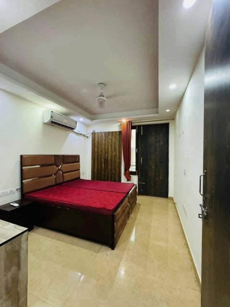 Bedroom, krishna-homes-gurgaon 3 Bedroom 1200 Sq.Ft. Builder Floor In Sector 14 Gurgaon 10600272