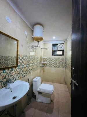 Bathroom in 3 BHK Builder Floor at Krishna Homes Gurgaon, Sector 14 – for Rent