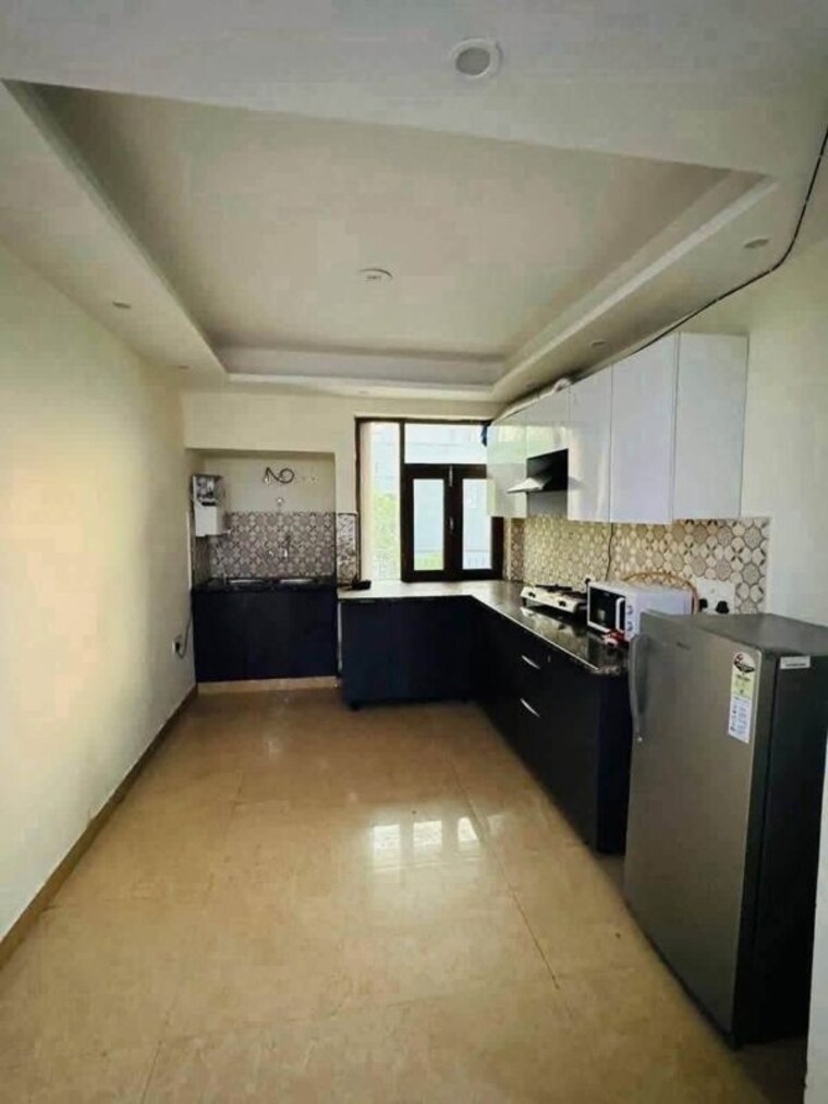 Kitchen, krishna-homes-gurgaon 3 Bedroom 1200 Sq.Ft. Builder Floor In Sector 14 Gurgaon 10600272