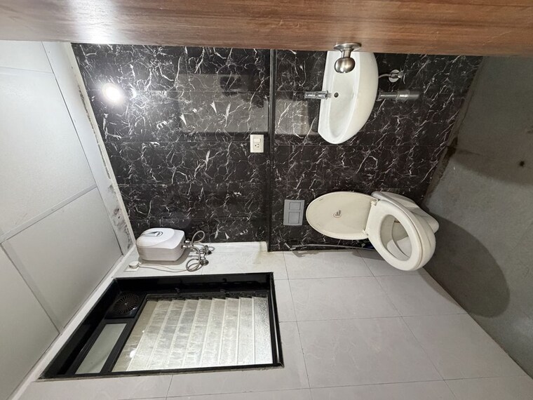 Attached Bathroom, lodha-downtown 3 Bedroom 890 Sq.Ft. Apartment In Dombivli East Thane 10600279