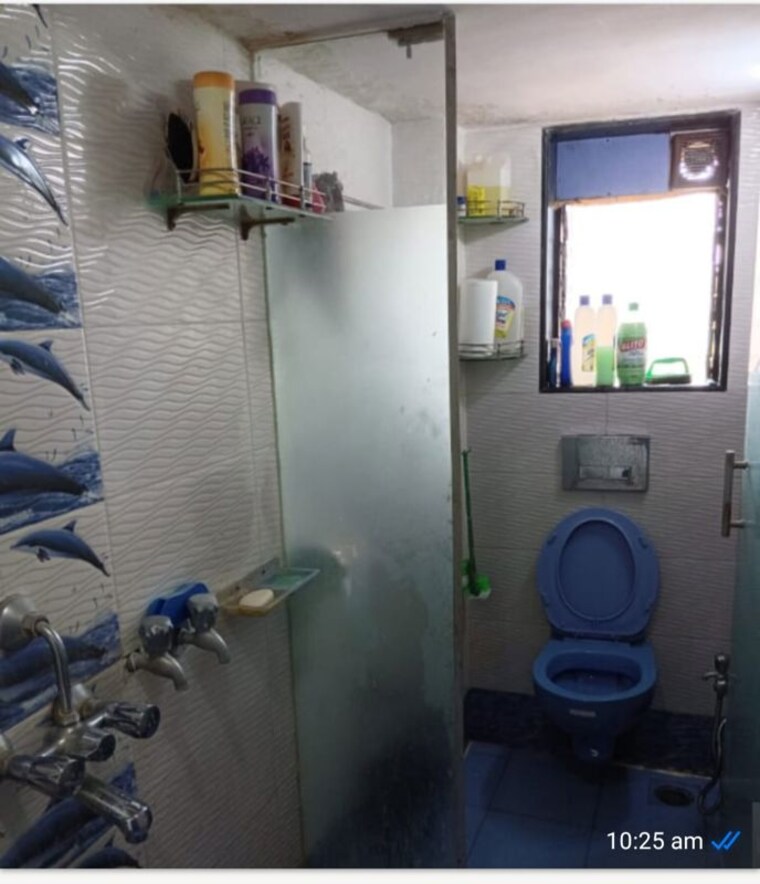 Bathroom, jb nagar 1.5 Bedroom 450 Sq.Ft. Apartment In Jb Nagar Mumbai 10600274