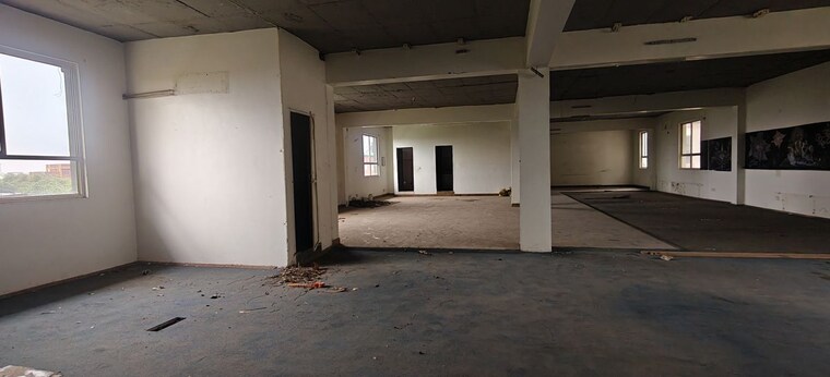 Room, chattarpur Commercial Office Space 2700 Sq.Ft. In Chattarpur Delhi 10600297