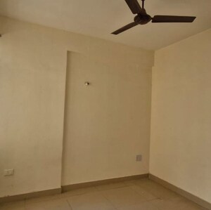 Room in 3 BHK Apartment at Conscient Habitat 78, Sector 78 – for Sale