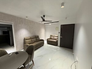 Team Area in 2 BHK Apartment at Sumati Sadan, Vile Parle East – for Rent