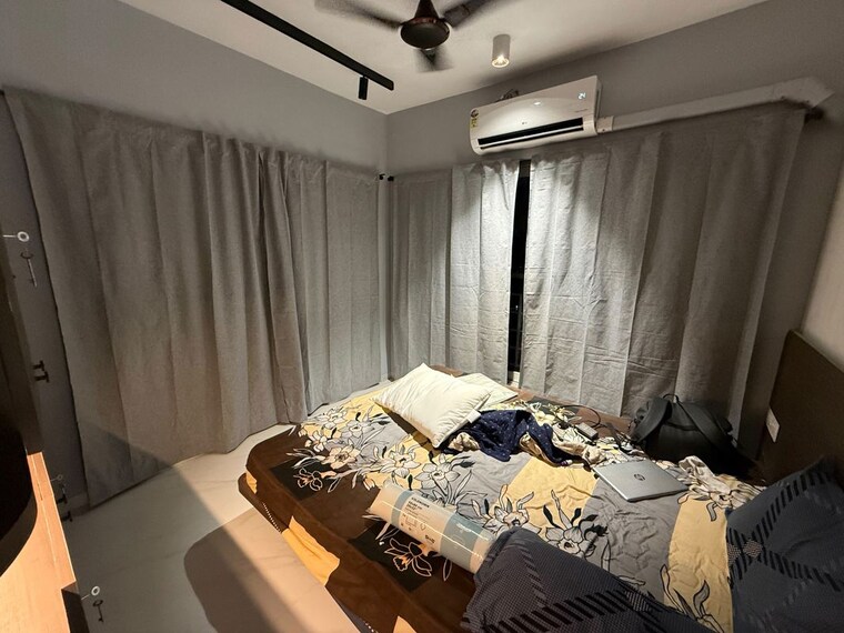 Bedroom, sumati-sadan 2 Bedroom 700 Sq.Ft. Apartment In Vile Parle East Mumbai 10600305