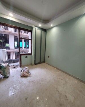 Room in 3 BHK Builder Floor at Green Fields Colony – for Sale