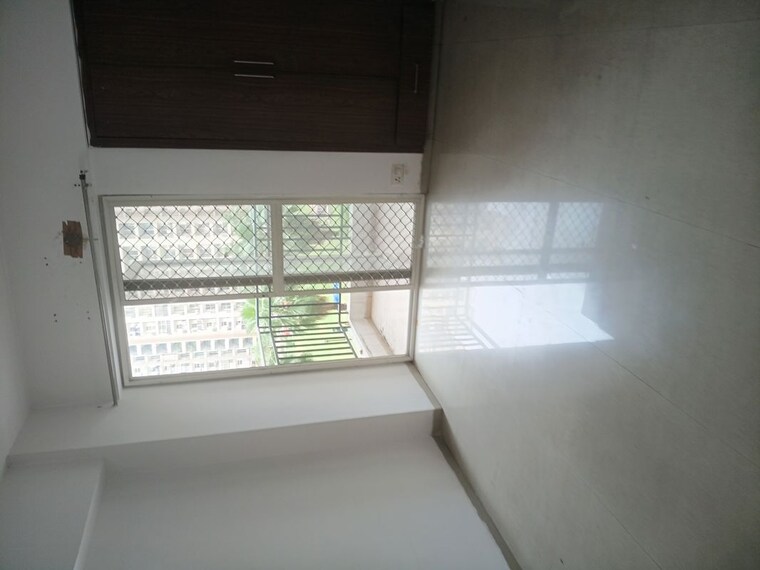 undefined, nirala-world-estate-i 2.5 Bedroom 1080 Sq.Ft. Apartment In Tech Zone 4 Greater Noida Greater Noida 10600322