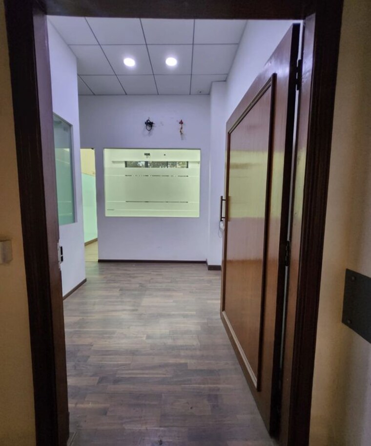 Hall, veera desai industrial estate Commercial Office Space 1000 Sq.Ft. In Veera Desai Industrial Estate Mumbai 10600319