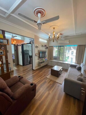 1 BHK Apartment For Rent in Sai Baba Complex Goregaon, Goregaon East