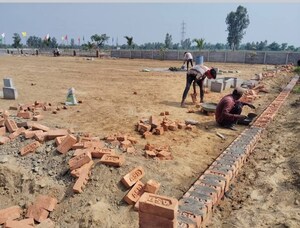  Plot For Sale in Krishna Iscon Valley, Gosainganj