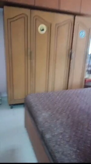 Bedroom in 2 BHK Apartment at Sneh dhara Apartment, Andheri West – for Rent