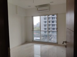 Room in 3 BHK Apartment at Ekta Tripolis, Goregaon West – for Rent