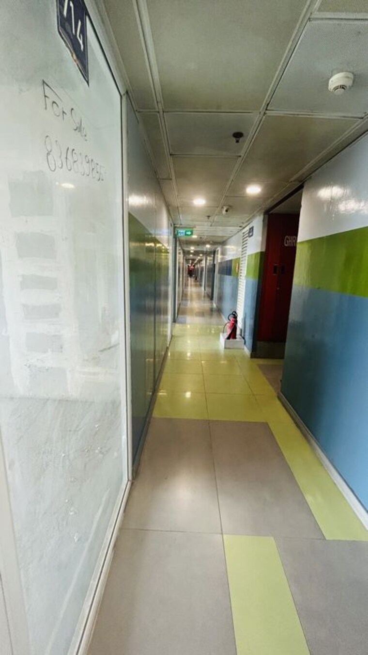 undefined, gaur-city-mall Commercial Office Space 380 Sq.Ft. In Sector 4 Greater Noida Greater Noida 10600349