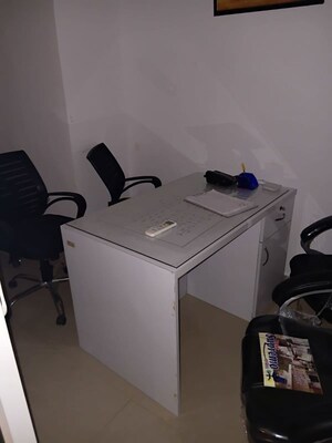 Study Room in  Office Space at Gaur City Mall, Sector 4 Greater Noida – for Rent