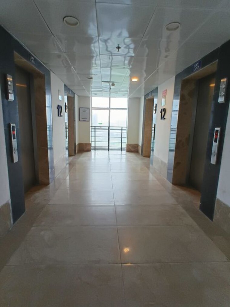 undefined, gaur-city-mall Commercial Office Space 311 Sq.Ft. In Sector 4 Greater Noida Greater Noida 10600390