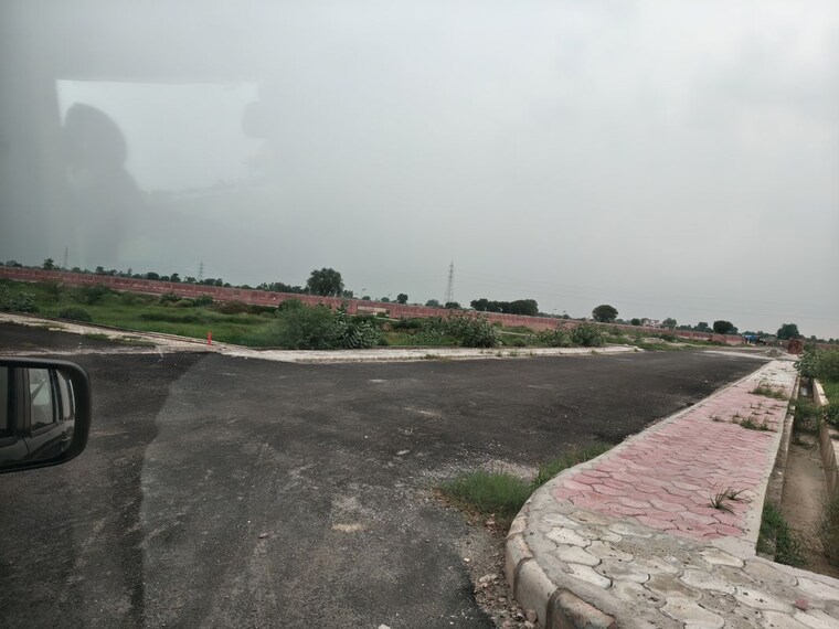 undefined, chhata  60 Sq.Yd. Plot In Chhata Vrindavan 10600400