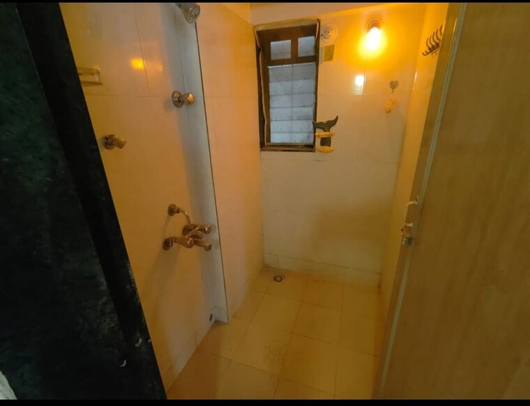 Bathroom, puranik-city 1 Bedroom 550 Sq.Ft. Apartment In Kasarvadavali Thane 10600405