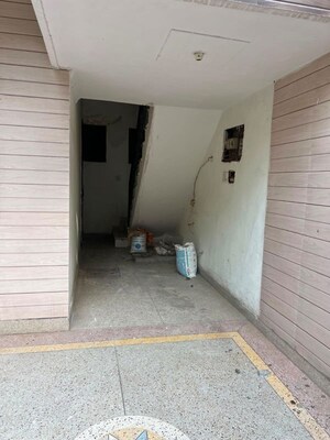 Room in 2 BHK Villa at Sector 10a – for Sale