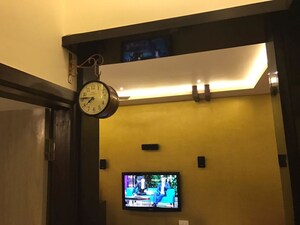Furnished Amenities in 3 BHK Apartment at Satellite – for Rent