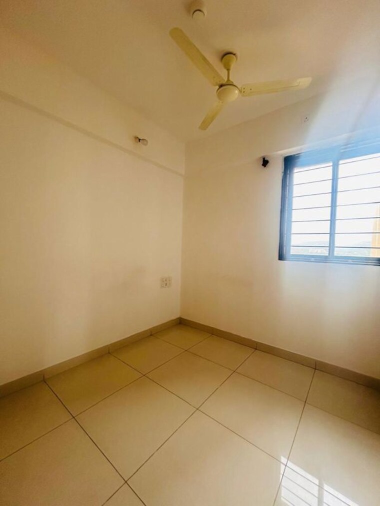 Room, nanded-kalashree 2.5 Bedroom 1350 Sq.Ft. Apartment In State Bank Nagar Pune 10600354