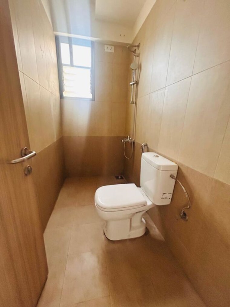 Bathroom, nanded-kalashree 2.5 Bedroom 1530 Sq.Ft. Apartment In State Bank Nagar Pune 10600347