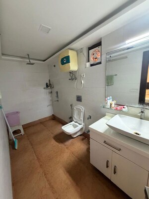 Bathroom in 3 BHK Builder Floor at South Extension ii – for Sale