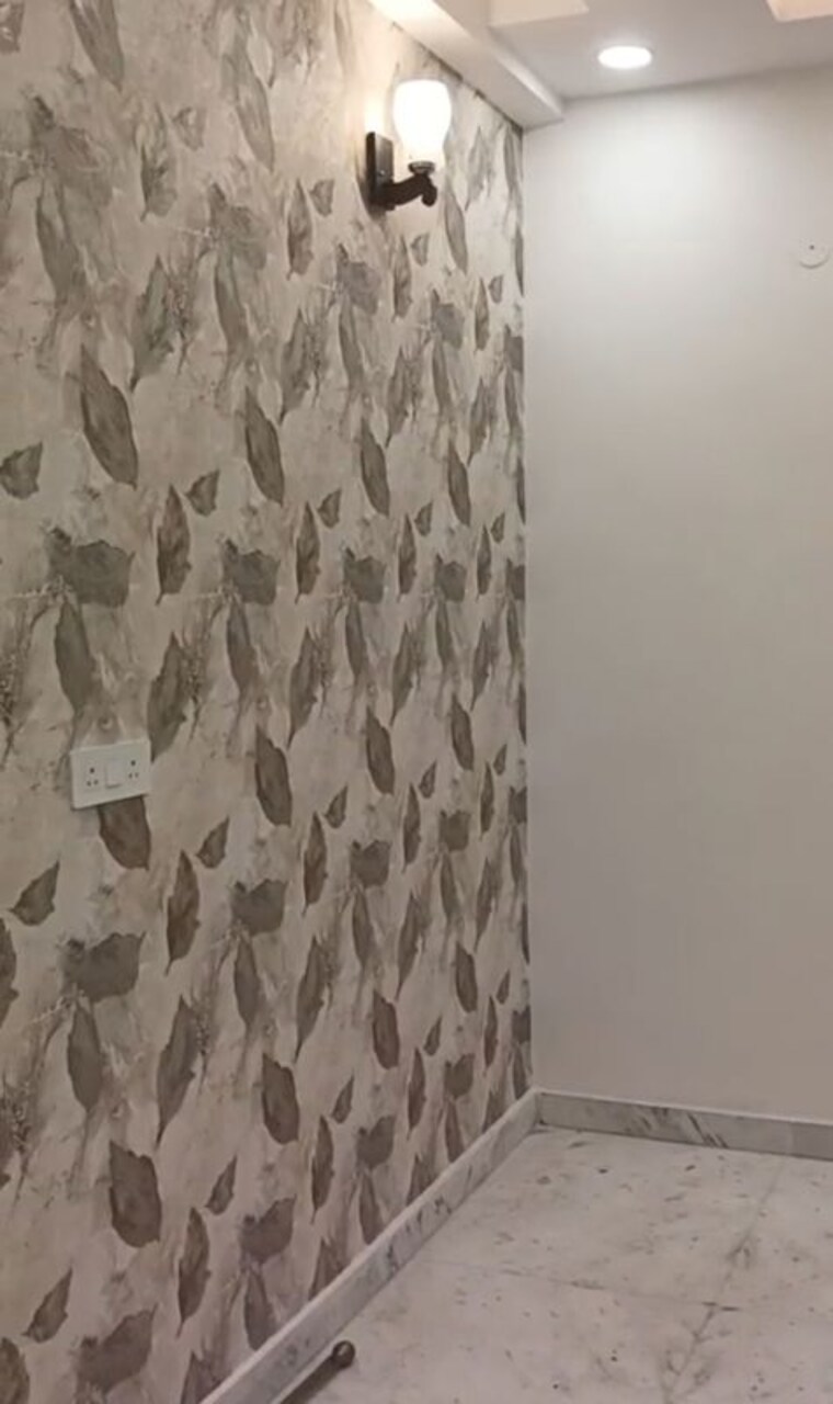 Bathroom, pratap vihar 3.5 Bedroom 90 Sq.Mt. Builder Floor In Pratap Vihar Ghaziabad 10600449