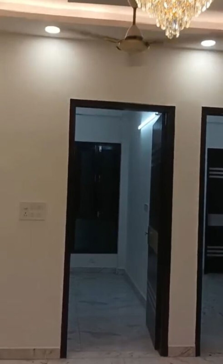 Other, pratap vihar 3.5 Bedroom 90 Sq.Mt. Builder Floor In Pratap Vihar Ghaziabad 10600449