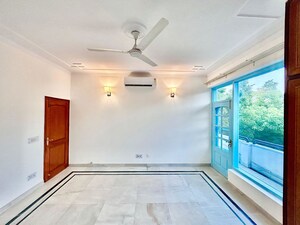 Room in 2 BHK Builder Floor at Anand Niketan – for Rent
