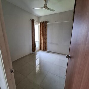 Bathroom in 2 BHK Apartment at Signature Global The Millennia, Sector 37d – for Rent
