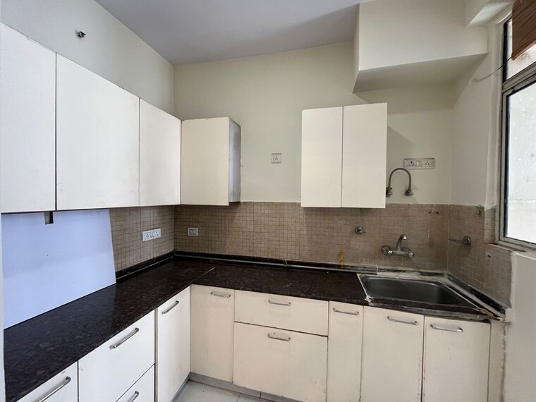Kitchen, m-r-platinum-321 2.5 Bedroom 1170 Sq.Ft. Apartment In Raj Nagar Extension Ghaziabad 10600469