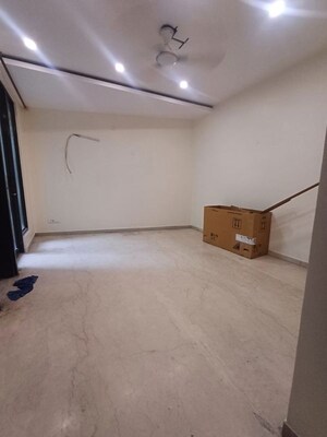 Room in 4 BHK Builder Floor at Nehru Enclave – for Rent