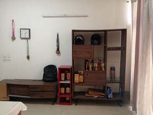 Room in 4 BHK Apartment at Mahagun Mywoods, Sector 16c Greater Noida – for Rent