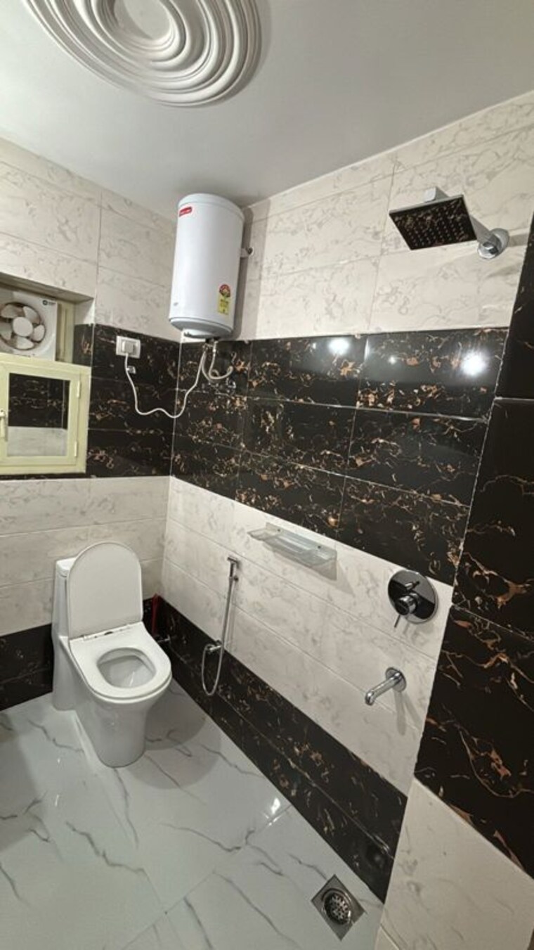 Attached Bathroom, sector 19 dwarka 2 Bedroom 1340 Sq.Ft. Apartment In Sector 19 Dwarka Delhi 10600507