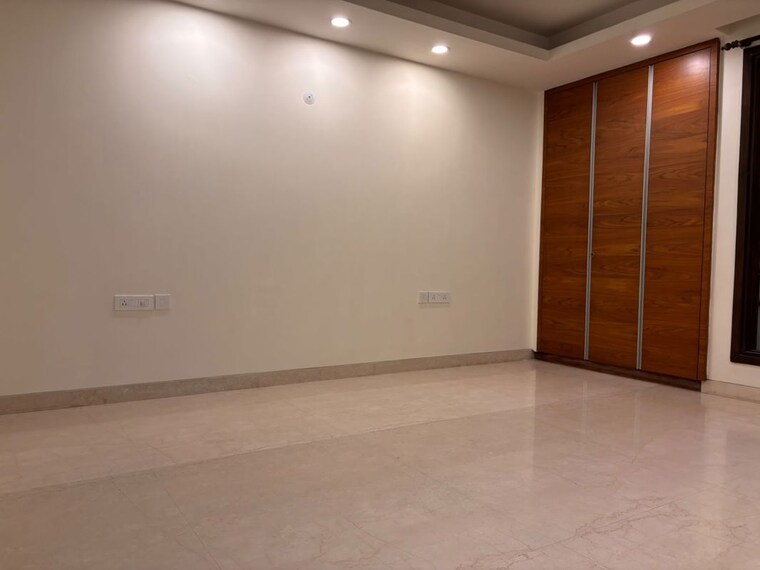 Room, sukhdev vihar 3 Bedroom 3960 Sq.Ft. Builder Floor In Sukhdev Vihar Delhi 10600518