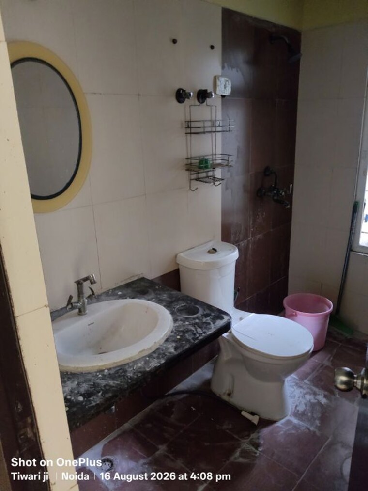Bathroom, mahagun-moderne 2.5 Bedroom 1290 Sq.Ft. Apartment In Sector 78 Noida 10600524