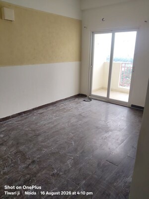 2.5 BHK Apartment For Rent in Mahagun Moderne, Sector 78