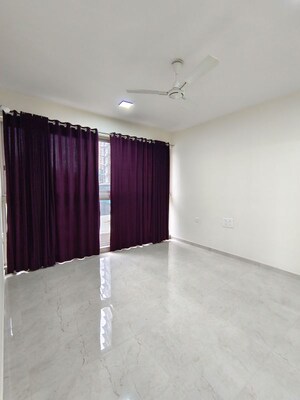 Room in 2 BHK Apartment at Tata Serein, Pokhran Road No Two – for Rent