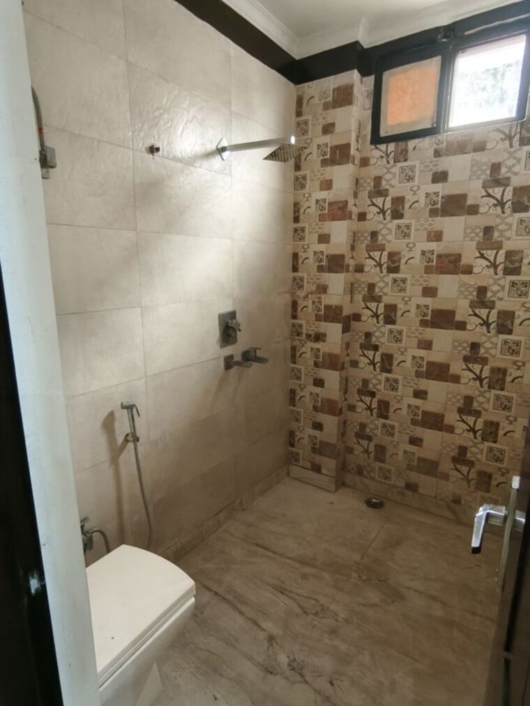 Bathroom, ashok nagar 2 Bedroom 900 Sq.Ft. Builder Floor In Ashok Nagar Delhi 10600550
